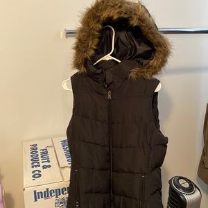 Banana Republic Puffer Vest